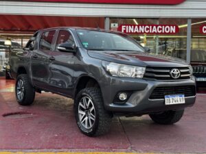 Toyota Hilux DX  2017